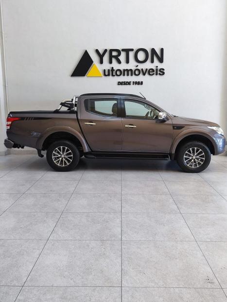 MITSUBISHI L 200 Triton 2.4 16V SPORT HPE-S 4X4 CABINE DUPLA TURBO DIESEL AUTOMTICO, Foto 6