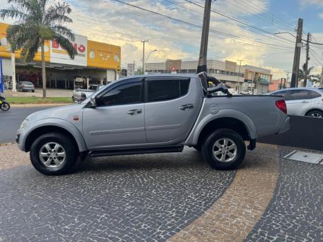 MITSUBISHI L 200 Triton 3.2 16V HPE 4X4 CABINE DUPLA TURBO DIESEL INTERCOOLER AUTOMTICO, Foto 4