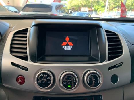 MITSUBISHI L 200 Triton 3.5 V6 HPE 4X4 FLEX CABINE DUPLA AUTOMTICO, Foto 5