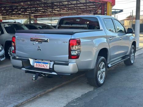 MITSUBISHI L 200 Triton 2.4 16V SPORT HPE 4X4 CABINE DUPLA TURBO DIESEL AUTOMTICO, Foto 6