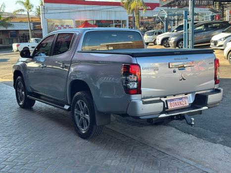 MITSUBISHI L 200 Triton 2.4 16V SPORT HPE 4X4 CABINE DUPLA TURBO DIESEL AUTOMTICO, Foto 7