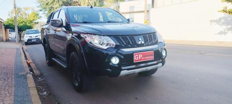 MITSUBISHI L 200 Triton 2.4 16V OUTDOOR HPE-S 4X4 CABINE DUPLA TURBO DIESEL AUTOMTICO, Foto 1