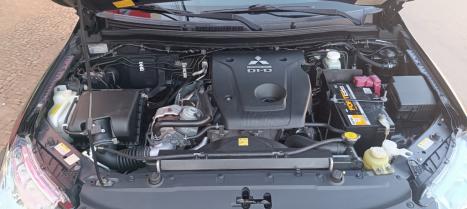 MITSUBISHI L 200 Triton 2.4 16V OUTDOOR HPE-S 4X4 CABINE DUPLA TURBO DIESEL AUTOMTICO, Foto 14