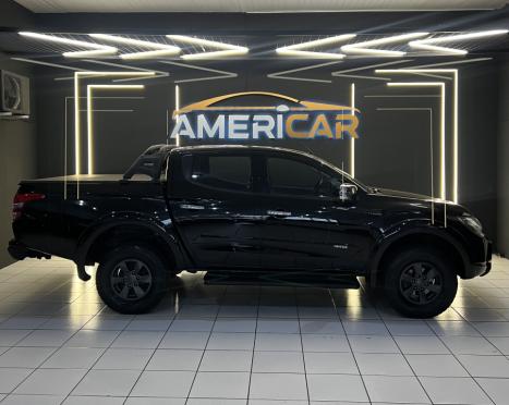 MITSUBISHI L 200 Triton 2.4 16V SPORT HPE 4X4 CABINE DUPLA TURBO DIESEL AUTOMTICO, Foto 4