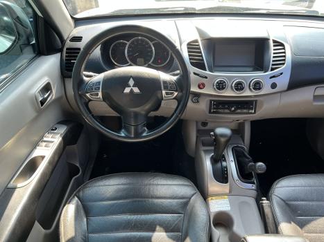 MITSUBISHI L 200 Triton 3.2 16V HPE 4X4 CABINE DUPLA TURBO DIESEL INTERCOOLER AUTOMTICO, Foto 9
