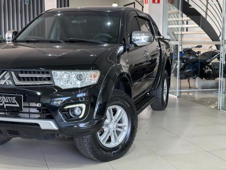 MITSUBISHI L 200 Triton 3.2 16V HPE 4X4 CABINE DUPLA TURBO DIESEL INTERCOOLER AUTOMTICO, Foto 8