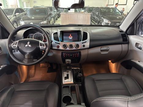 MITSUBISHI L 200 Triton 3.2 16V HPE 4X4 CABINE DUPLA TURBO DIESEL INTERCOOLER AUTOMTICO, Foto 10