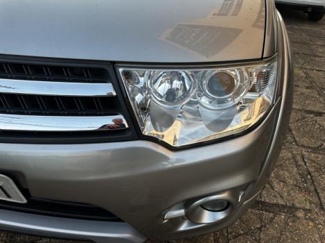 MITSUBISHI L 200 Triton 2.4 16V FLEX HLS CHROME CABINE DUPLA, Foto 10