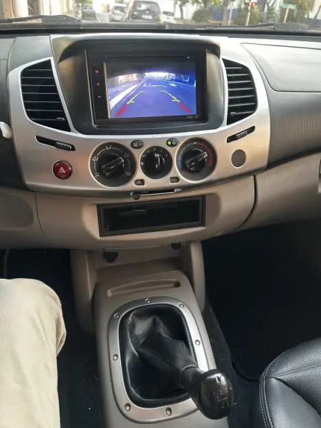 MITSUBISHI L 200 Triton 2.4 16V FLEX HLS CHROME CABINE DUPLA, Foto 14