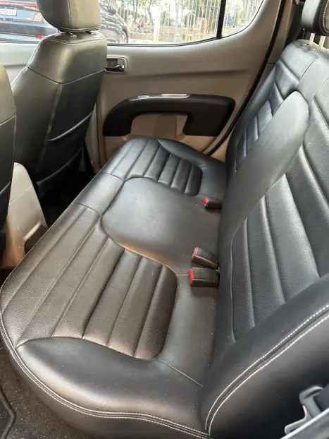 MITSUBISHI L 200 Triton 2.4 16V FLEX HLS CHROME CABINE DUPLA, Foto 17