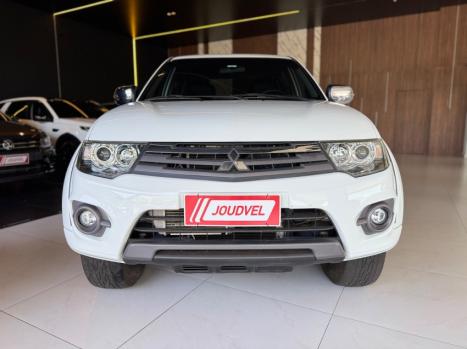 MITSUBISHI L 200 Triton 3.2 16V HPE 4X4 CABINE DUPLA TURBO DIESEL INTERCOOLER, Foto 2