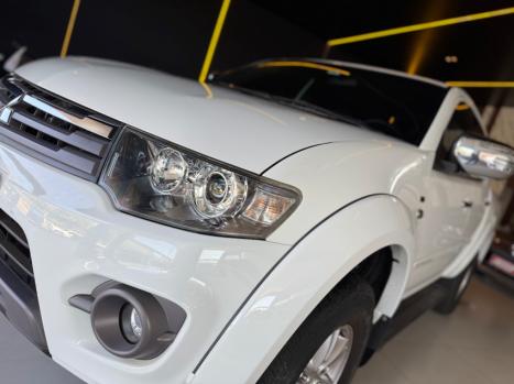 MITSUBISHI L 200 Triton 3.2 16V HPE 4X4 CABINE DUPLA TURBO DIESEL INTERCOOLER, Foto 3