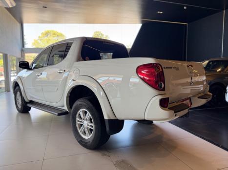 MITSUBISHI L 200 Triton 3.2 16V HPE 4X4 CABINE DUPLA TURBO DIESEL INTERCOOLER, Foto 6