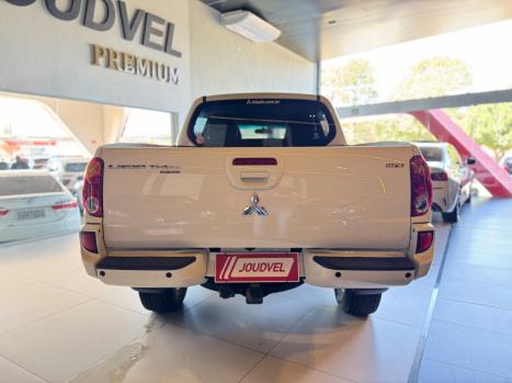 MITSUBISHI L 200 Triton 3.2 16V HPE 4X4 CABINE DUPLA TURBO DIESEL INTERCOOLER, Foto 7