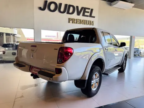 MITSUBISHI L 200 Triton 3.2 16V HPE 4X4 CABINE DUPLA TURBO DIESEL INTERCOOLER, Foto 8