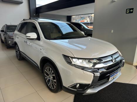 MITSUBISHI Outlander 3.0 V6 24V 4P GT 4X4 AUTOMTICO, Foto 2