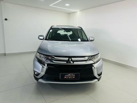 MITSUBISHI Outlander 3.0 V6 24V 4P GT4 4X4 AUTOMTICO, Foto 13