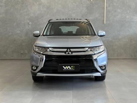 MITSUBISHI Outlander 3.0 V6 24V 4P GT 4X4 AUTOMTICO, Foto 2