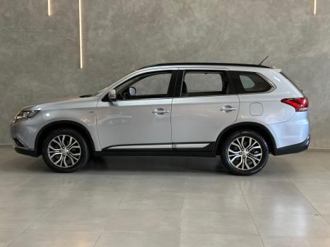 MITSUBISHI Outlander 3.0 V6 24V 4P GT 4X4 AUTOMTICO, Foto 4