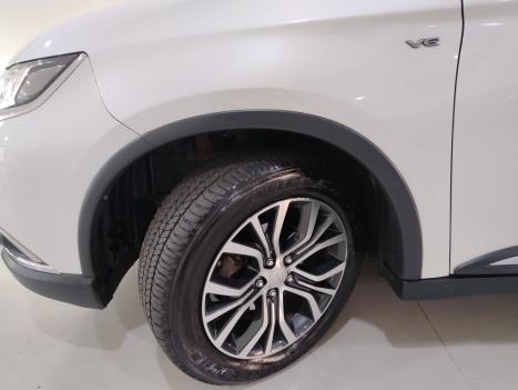 MITSUBISHI Outlander 3.0 V6 24V 4P GT 4X4 AUTOMTICO, Foto 6