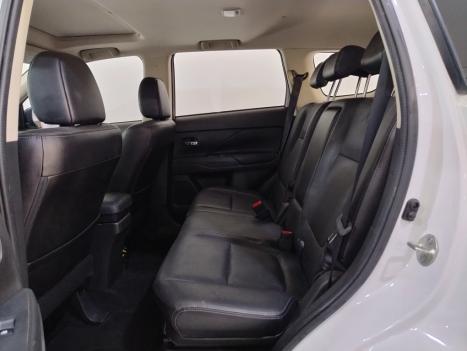 MITSUBISHI Outlander 3.0 V6 24V 4P GT 4X4 AUTOMTICO, Foto 13