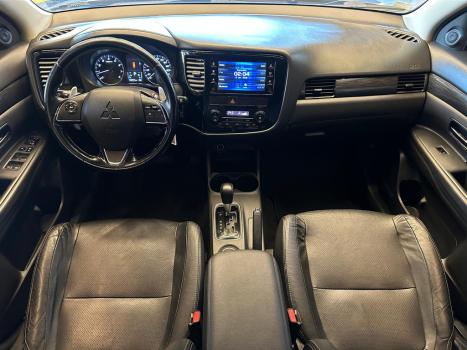 MITSUBISHI Outlander 2.0 16V 4P AUTOMTICO, Foto 9