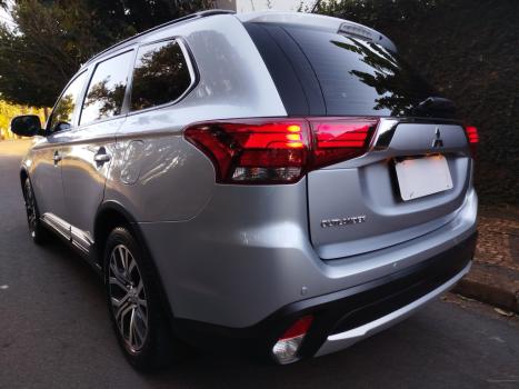 MITSUBISHI Outlander 2.0 16V 4P AUTOMTICO, Foto 5