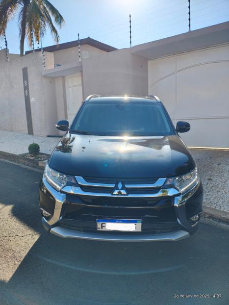 MITSUBISHI Outlander 2.0 16V 4P HPE AUTOMTICO, Foto 2