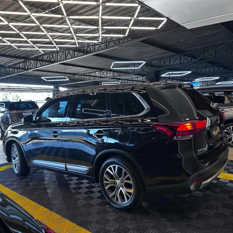MITSUBISHI Outlander 3.0 V6 24V 4P GT 4X4 AUTOMTICO, Foto 4