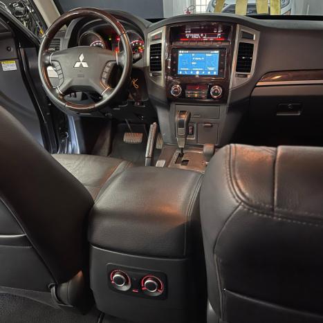 MITSUBISHI Pajero 3.2 16V 4P 4X4 7 LUGARES HPE TURBO DIESEL INTERCOOLER AUTOMTICO, Foto 13