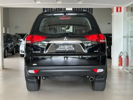 MITSUBISHI Pajero Dakar 3.2 16V 4P HPE 4X4  7 LUGARES TURBO INTECOOLER DIESEL AUTOMTICO, Foto 4