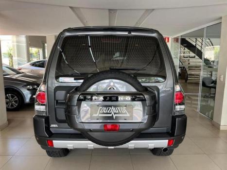 MITSUBISHI Pajero Full 3.2 16V HPE 4X4 TURBO DIESEL AUTOMTICO, Foto 4