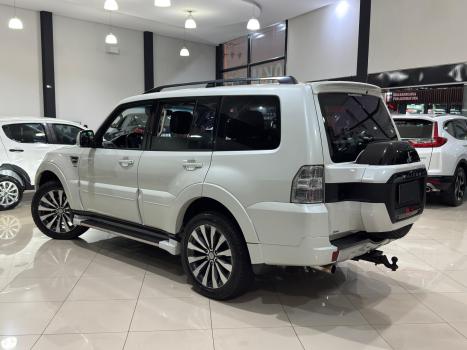 MITSUBISHI Pajero Full 3.2 16V HPE 4X4 TURBO DIESEL INTERCOOLER AUTOMTICO, Foto 5
