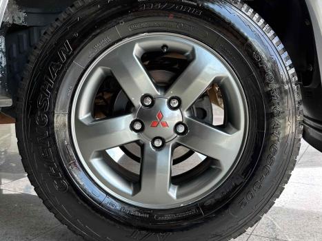 MITSUBISHI Pajero TR4 2.0 16V 4P 4X4 AUTOMTICO, Foto 9