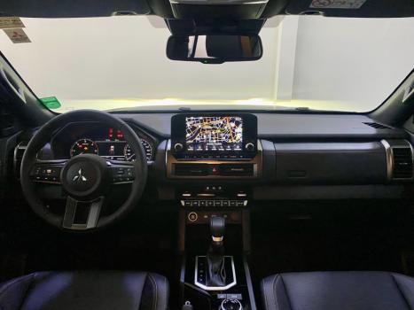 MITSUBISHI Triton 2.4 KATANA BITURBO DIESEL CABINE DUPLA 4X4 AUTOMTICO, Foto 7