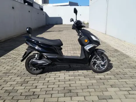 MOBYOU 2500W S PLUS, Foto 1
