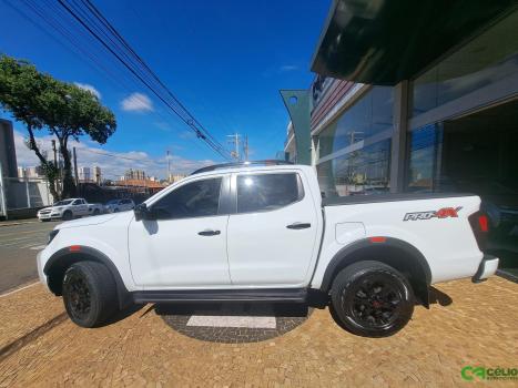 NISSAN Frontier 2.3 16V PRO4X CABINE DUPLA 4X4 BI-TURBO DIESEL AUTOMTICO, Foto 4