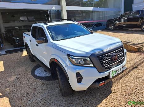 NISSAN Frontier 2.3 16V PRO4X CABINE DUPLA 4X4 BI-TURBO DIESEL AUTOMTICO, Foto 5