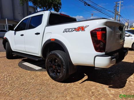 NISSAN Frontier 2.3 16V PRO4X CABINE DUPLA 4X4 BI-TURBO DIESEL AUTOMTICO, Foto 10