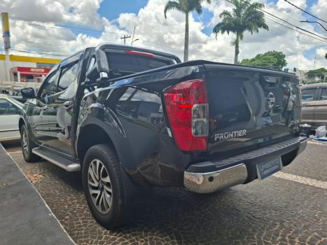 NISSAN Frontier 2.3 16V XE 4X4 CABINE DUPLA BI-TURBO DIESEL AUTOMTICO, Foto 1