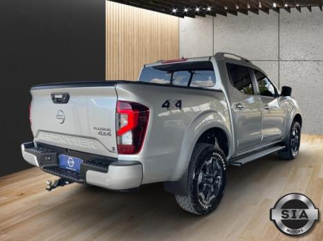 NISSAN Frontier 2.3 16V PLATINUM CABINE DUPLA 4X4 BI-TURBO DIESEL AUTOMTICO, Foto 4