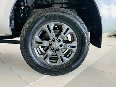 NISSAN Frontier 2.3 16V SE 4X4 CABINE DUPLA BI-TURBO DIESEL AUTOMTICO, Foto 18