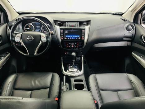 NISSAN Frontier 2.3 16V XE 4X4 CABINE DUPLA BI-TURBO DIESEL AUTOMTICO, Foto 4