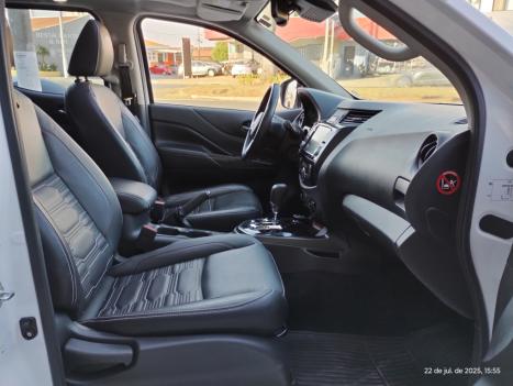 NISSAN Frontier 2.3 16V PRO4X CABINE DUPLA 4X4 BI-TURBO DIESEL AUTOMTICO, Foto 16