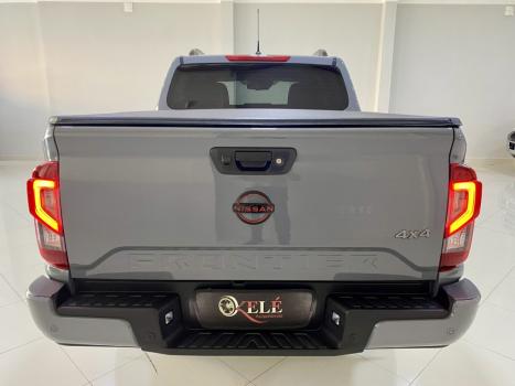 NISSAN Frontier 2.3 16V PRO4X CABINE DUPLA 4X4 BI-TURBO DIESEL AUTOMTICO, Foto 5