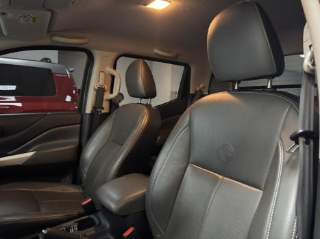 NISSAN Frontier 2.3 ATTACK CABINE DUPLA 4X4 BI-TURBO DIESEL AUTOMTICO, Foto 6