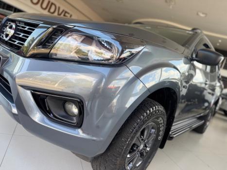 NISSAN Frontier 2.3 ATTACK CABINE DUPLA 4X4 BI-TURBO DIESEL AUTOMTICO, Foto 3