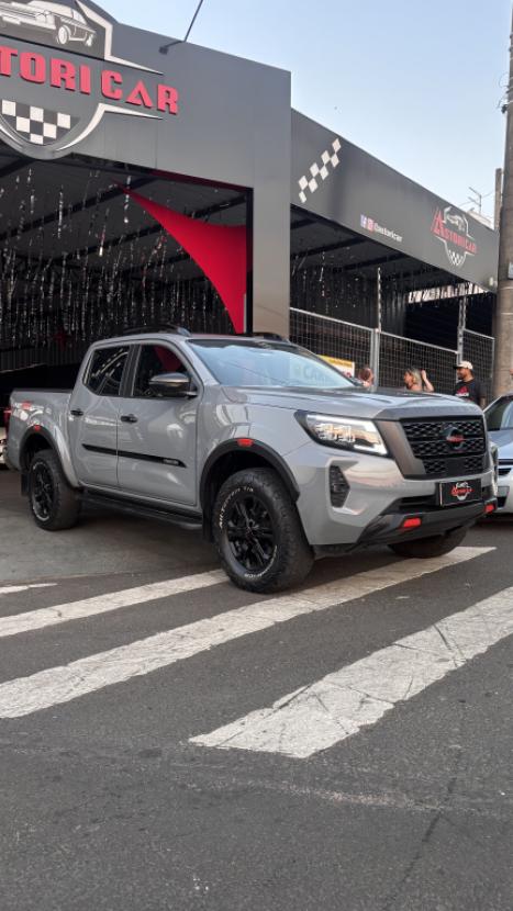 NISSAN Frontier 2.3 16V PRO4X CABINE DUPLA 4X4 BI-TURBO DIESEL AUTOMTICO, Foto 4