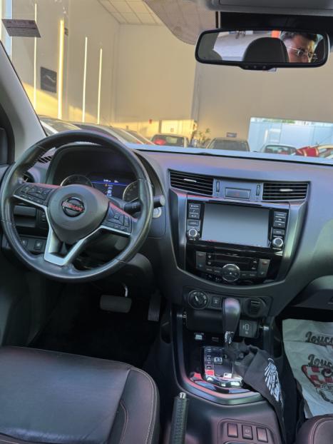 NISSAN Frontier 2.3 16V PRO4X CABINE DUPLA 4X4 BI-TURBO DIESEL AUTOMTICO, Foto 3