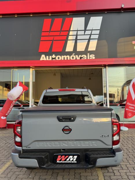 NISSAN Frontier 2.3 16V PRO4X CABINE DUPLA 4X4 BI-TURBO DIESEL AUTOMTICO, Foto 4